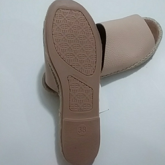 Maypol slip on sandals in Blush - Picture 3 of 4